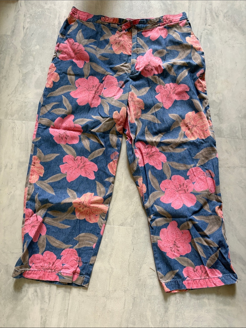 Sag Harbor jeans  Pants Pink/coral floral design on Blue denim wide leg   ankle